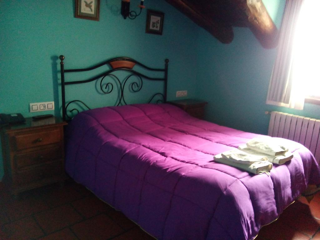 Hostal Venta Liara Allepuz Bagian luar foto