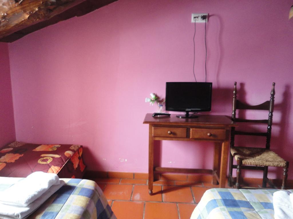 Hostal Venta Liara Allepuz Ruang foto