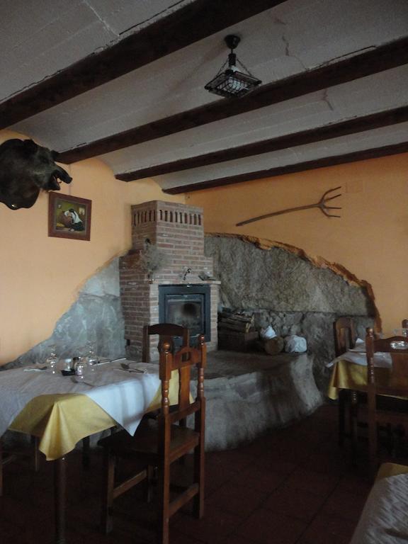Hostal Venta Liara Allepuz Bagian luar foto