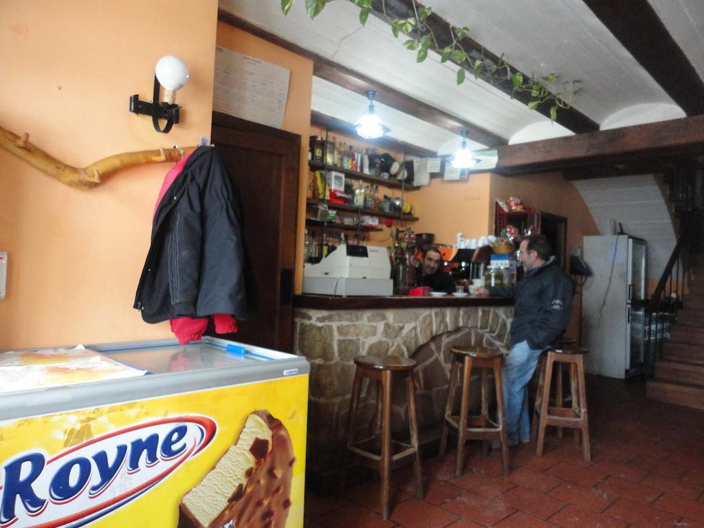 Hostal Venta Liara Allepuz Bagian luar foto