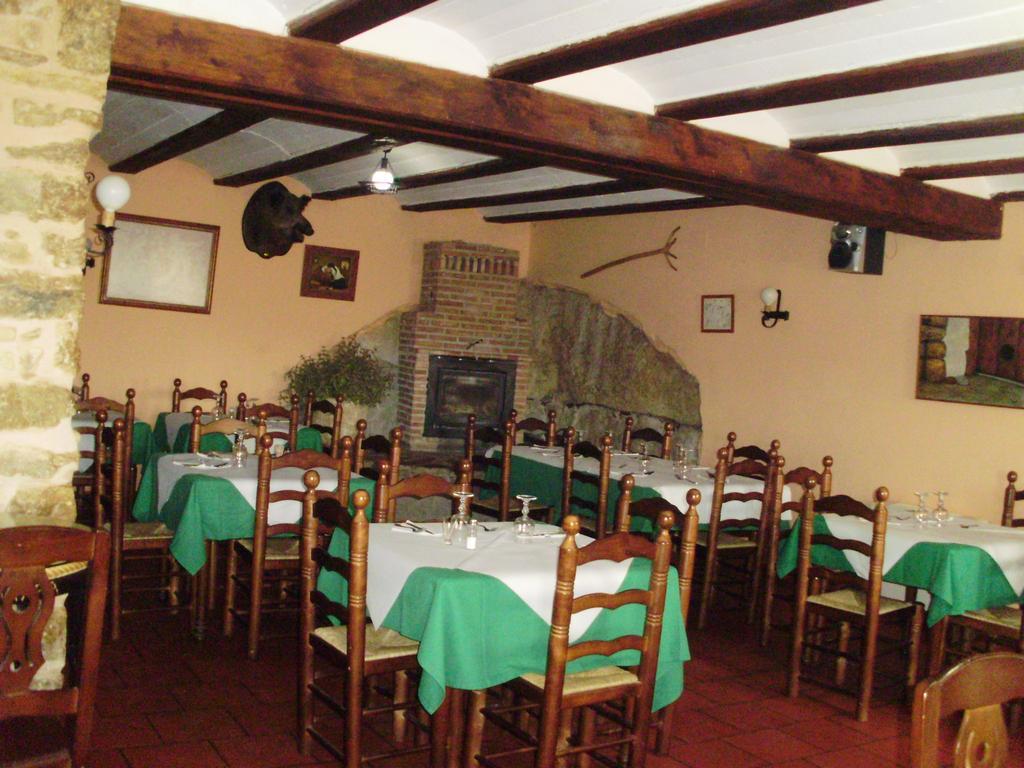 Hostal Venta Liara Allepuz Bagian luar foto