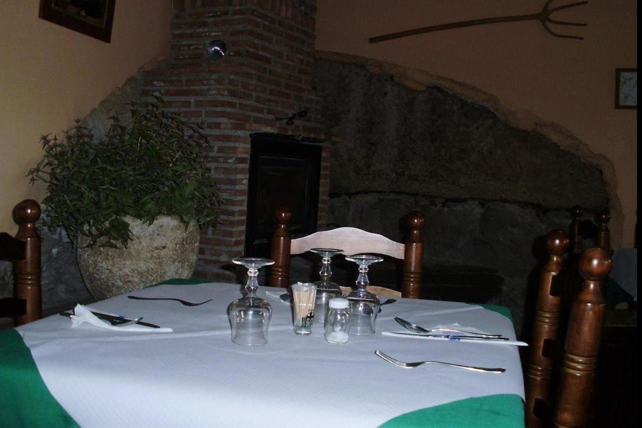 Hostal Venta Liara Allepuz Bagian luar foto