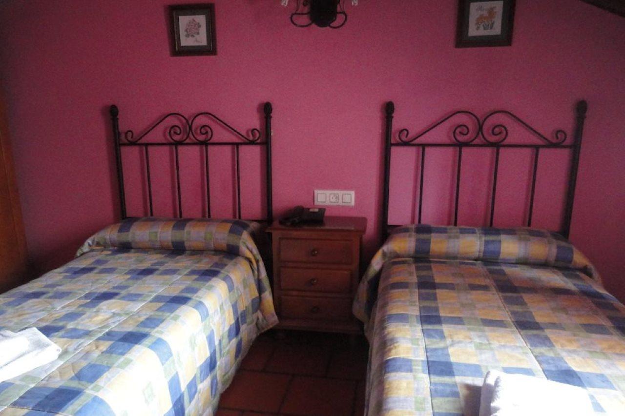 Hostal Venta Liara Allepuz Bagian luar foto